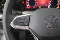 VW Golf VIII Variant 1.0 eTSI DSG