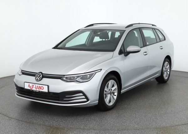 VW Golf VIII Variant 1.5 eTSI DSG