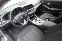 BMW 320 i Advantage