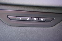 Jaguar XE 2.0 R-Dynamic Black