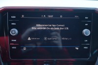 VW Passat Variant 2.0 TSI DSG R-Line