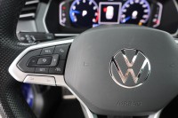 VW Passat Variant 1.5 TSI DSG R-line