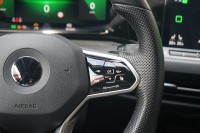 VW Golf VIII Variant 1.5 TSI R-Line