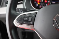 VW Passat Variant 1.5 TSI DSG Business