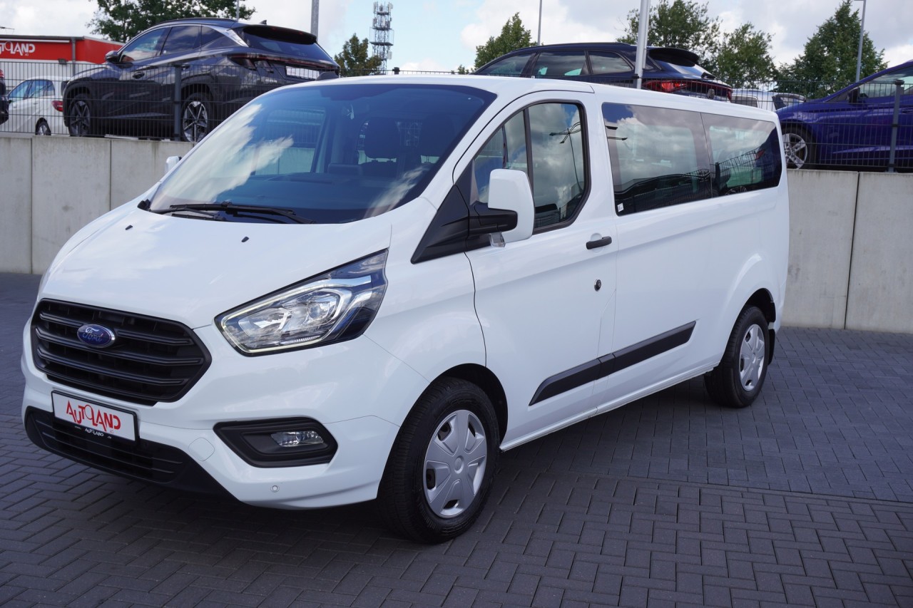Ford Transit Custom L2 9-Sitzer