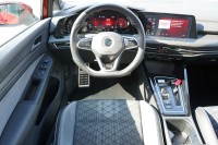 VW Golf VIII Variant 2.0 R-Line