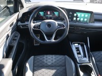 VW Golf VIII Variant 2.0 TSI DSG R-Line