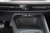 VW Golf VIII Variant 1.5 TSI DSG