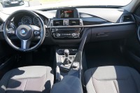 BMW 320 320i Touring Advantage