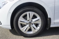 VW Golf VIII 1.0 eTSI DSG