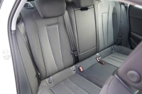 Audi A4 Avant 40 2.0 TDI S-Line