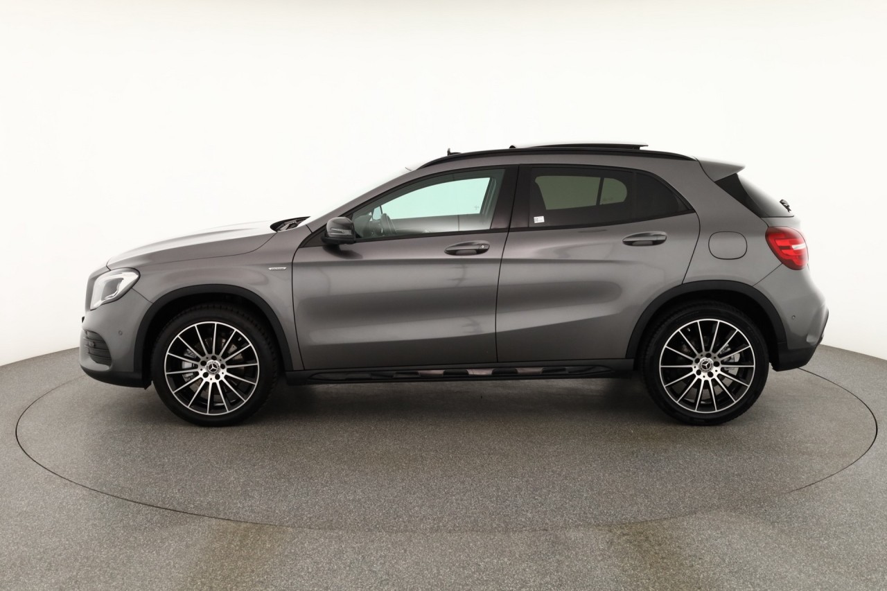 Mercedes-Benz GLA 220 4Matic AMG-Line