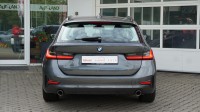 BMW 318 318d Touring Advantage