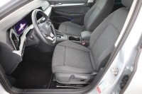 VW Golf VIII Variant 1.0 eTSI DSG