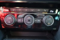 VW Passat Variant 2.0 TDI DSG Elegance R-Line