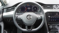 VW Passat Variant 1.5 TSI Highline R-Line