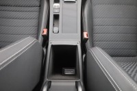 VW Passat Variant 2.0 TDI DSG 2x R-Line 4Matic