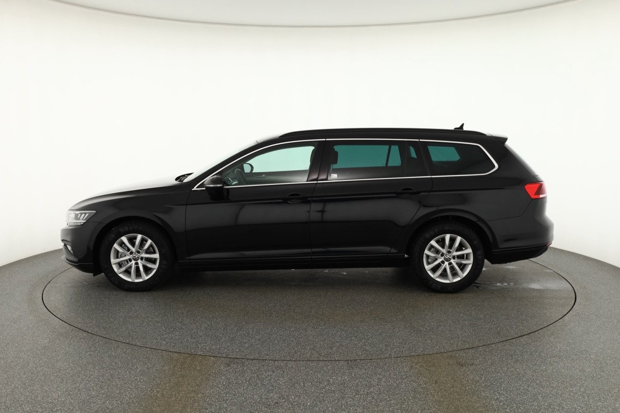 VW Passat Variant 1.5 TSI DSG Business
