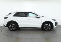 VW T-Roc R-Line 1.5 eTSI DSG n.Modell