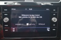 VW Golf VII Variant R 2.0 TSI