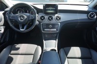 Mercedes-Benz GLA 200 Urban