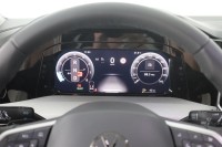 VW Golf VIII Variant 1.5 TSI DSG