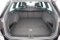 VW Passat Variant 2.0 TSI DSG R-Line