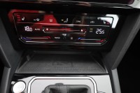 VW Passat Variant 2.0 TDI Elegance