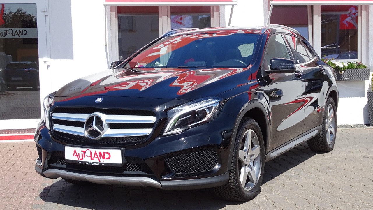 Mercedes-Benz GLA 200 AMG Line