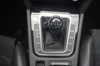 VW Passat Variant 1.5 TSI Highline R-Line