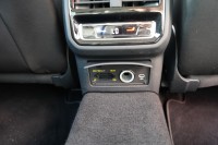 VW Passat Variant 1.5 TSI DSG R-Line