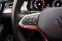 VW Passat Variant 2.0 TSI DSG R-Line
