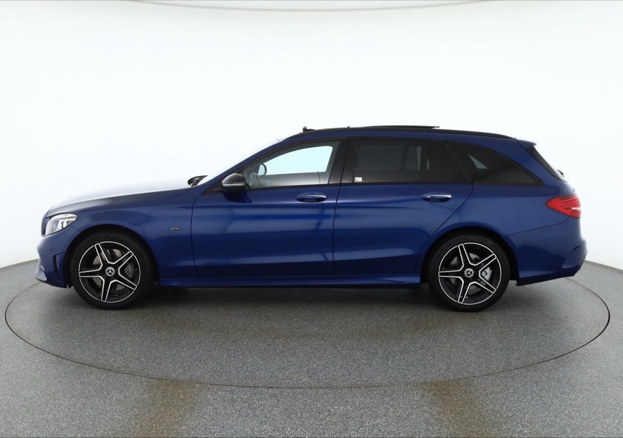 Mercedes-Benz C 300 C300 de T AMG Line