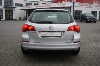 Opel Astra J ST 1.6i