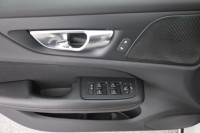 Volvo V60 Momentum Pro