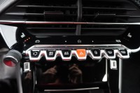Peugeot 2008 1.2 Hybrid 136 Allure