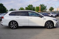VW Golf VIII Variant 2.0 R-Line DSG