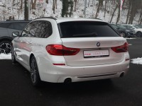 BMW 530 530i Touring Aut. Sport Line