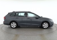 VW Golf VIII Variant 1.5 eTSI DSG Life