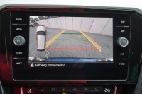 VW Passat Variant 2.0 TDI R-Line