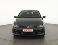 VW Golf VIII e1.5 TSI DSG