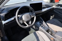 VW Golf VIII Variant 1.5 eTSI Life