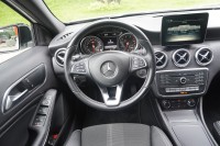 Mercedes-Benz A 220 A220 4Matic Urban 4-Matic 7G-DCT