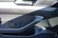 VW Passat Variant 1.5 TSI DSG R-Line