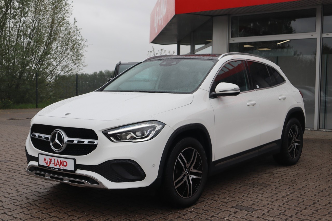 Mercedes-Benz GLA 200 Progressive