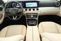 Mercedes-Benz E 220 220d T AMG Line