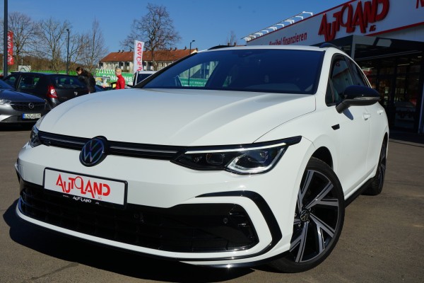 VW Golf VIII Variant R-Line eTSI