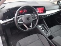VW Golf VIII 1.0 eTSI DSG