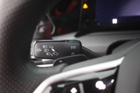 VW Golf VIII Variant 2.0 TDI DSG 2x R-Line