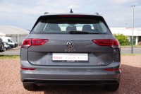 VW Golf VIII Variant 1.5 eTSI DSG